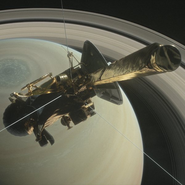 File:Cassinifinale2.jpg