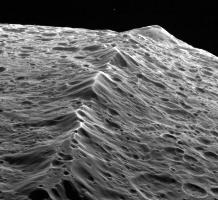 File:Iapetus.jpg