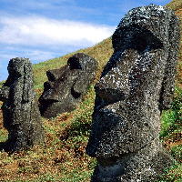 File:Moai-small.jpg