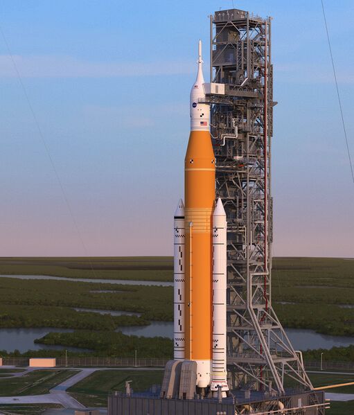 File:872 sls on pad.jpg