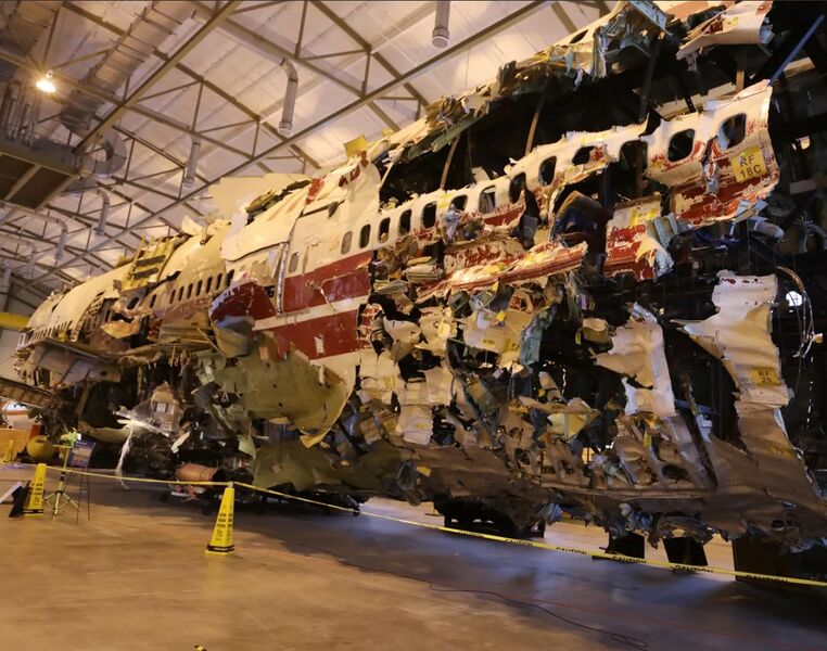 File:901 TWA 800 wreckage.jpg