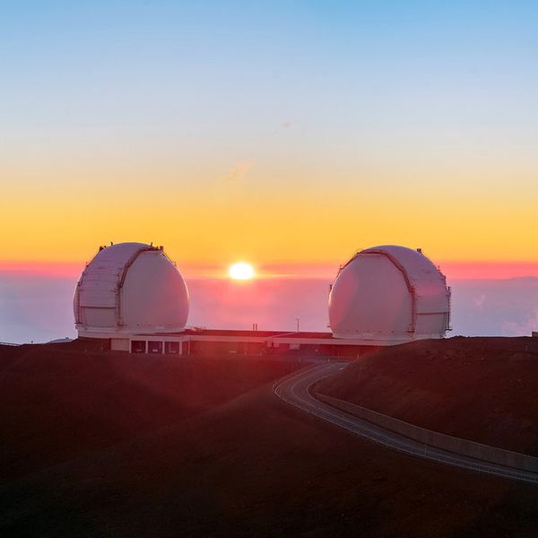 File:HAWAII-telescopes2.jpg